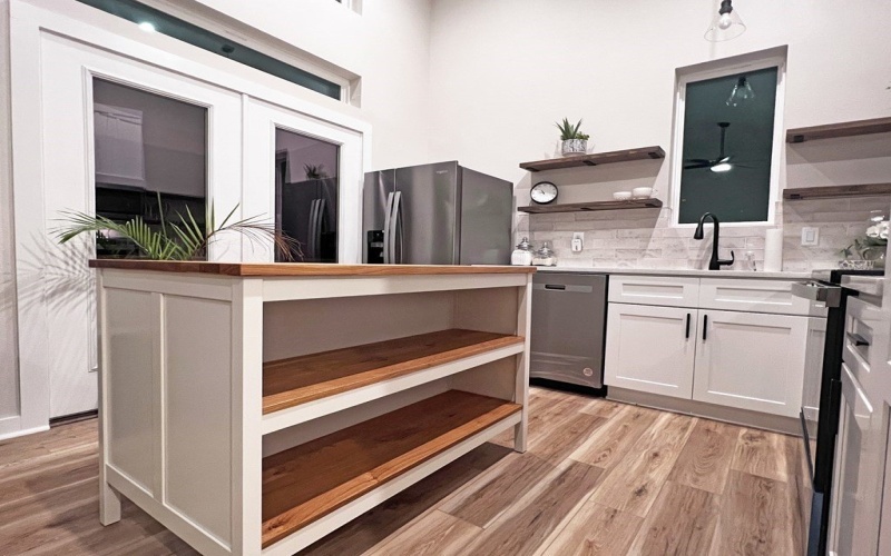 106 Landry Circle, Rockport, TX 78382, 2 Bedrooms Bedrooms, ,1 BathroomBathrooms,Residential,For Sale,106 Landry Circle,0,473707