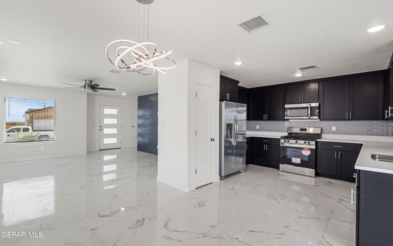 15245 Destination Avenue, El Paso, TX 79938, 3 Bedrooms Bedrooms, ,2 BathroomsBathrooms,Residential,For Sale,15245 Destination Avenue,0,940804