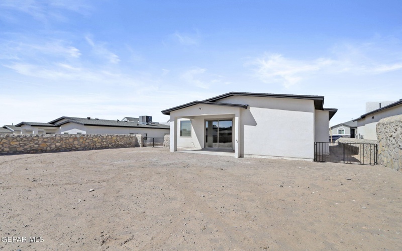 8409 PHIL Place, Vinton, TX 79821, 4 Bedrooms Bedrooms, ,3 BathroomsBathrooms,Residential,For Sale,8409 PHIL Place,0,940816