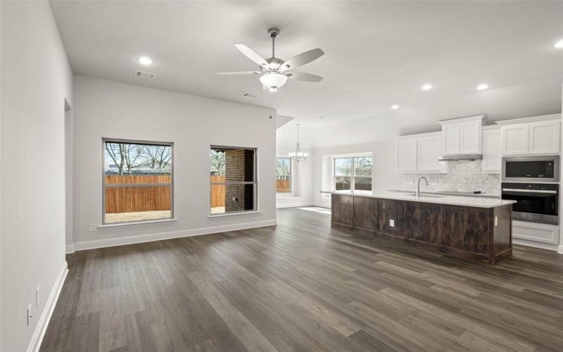 437 Elyse Road, Keene, TX 76059, 3 Bedrooms Bedrooms, ,2 BathroomsBathrooms,Residential,For Sale,437 Elyse Road,20724667