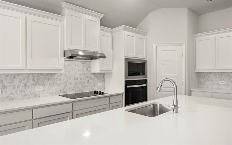 437 Elyse Road, Keene, TX 76059, 3 Bedrooms Bedrooms, ,2 BathroomsBathrooms,Residential,For Sale,437 Elyse Road,20724667