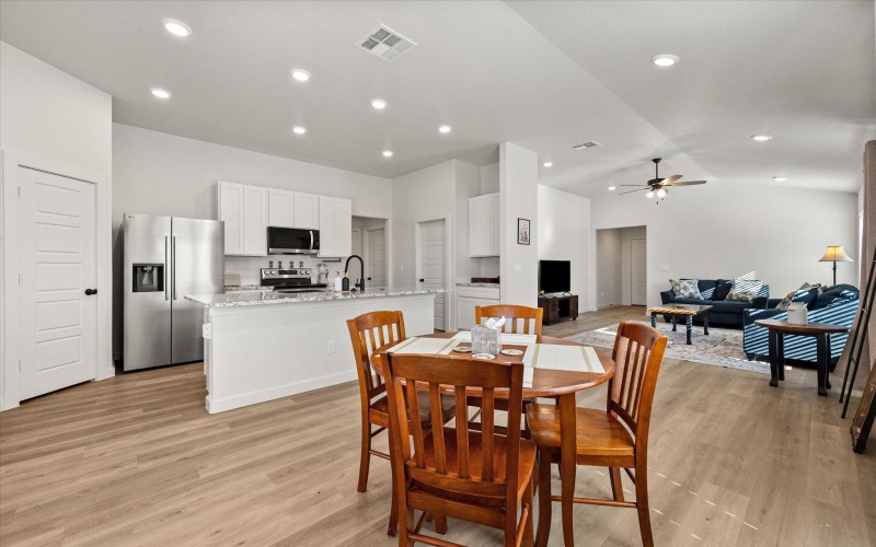 2156 Langford Avenue, Lubbock, TX 79407, 4 Habitaciones Habitaciones , ,2 BañosBaños,Residential,En Venta,2156 Langford Avenue,0,202603733