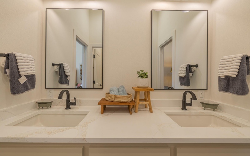 4234 Zadar Avenue, Lubbock, TX 79407, 4 Habitaciones Habitaciones , ,3 BañosBaños,Residential,En Venta,4234 Zadar Avenue,0,202603752