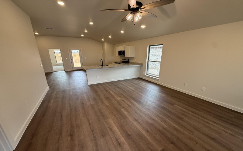 1305 N Chicago Avenue, Lubbock, TX 79416, 3 Habitaciones Habitaciones , ,2 BañosBaños,Residential,En Venta,1305 N Chicago Avenue,0,202603759