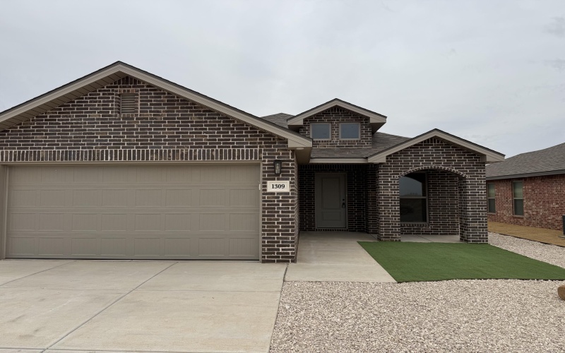 1309 N Chicago Avenue, Lubbock, TX 79416, 3 Bedrooms Bedrooms, ,2 BathroomsBathrooms,Residential,For Sale,1309 N Chicago Avenue,0,202603763