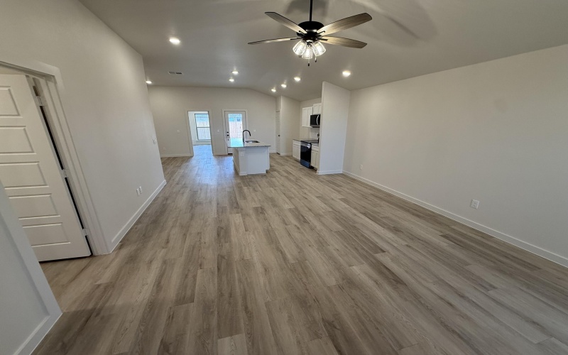 1315 N Chicago Avenue, Lubbock, TX 79416, 3 Bedrooms Bedrooms, ,2 BathroomsBathrooms,Residential,For Sale,1315 N Chicago Avenue,0,202603765