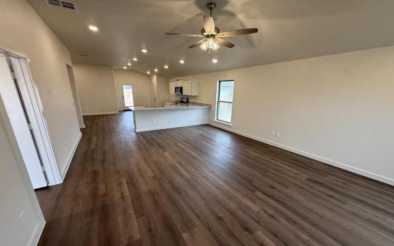1317 N Chicago Avenue, Lubbock, TX 79416, 3 Bedrooms Bedrooms, ,2 BathroomsBathrooms,Residential,For Sale,1317 N Chicago Avenue,0,202603769