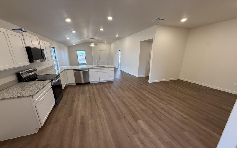 1317 N Chicago Avenue, Lubbock, TX 79416, 3 Bedrooms Bedrooms, ,2 BathroomsBathrooms,Residential,For Sale,1317 N Chicago Avenue,0,202603769