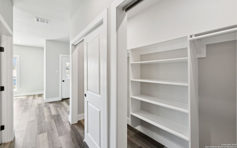 803 Indiana, San Antonio, TX 78210, 3 Bedrooms Bedrooms, ,2 BathroomsBathrooms,Residential,For Sale,803 Indiana,0,1927869