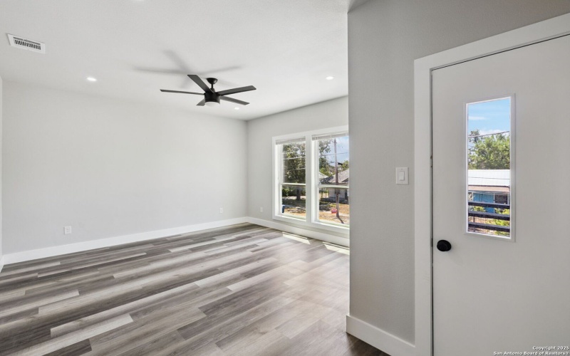 803 Indiana, San Antonio, TX 78210, 3 Bedrooms Bedrooms, ,2 BathroomsBathrooms,Residential,For Sale,803 Indiana,0,1927869