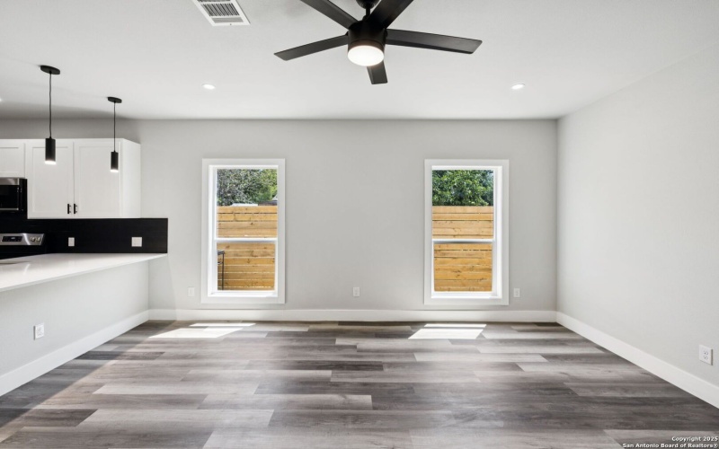 803 Indiana, San Antonio, TX 78210, 3 Bedrooms Bedrooms, ,2 BathroomsBathrooms,Residential,For Sale,803 Indiana,0,1927869