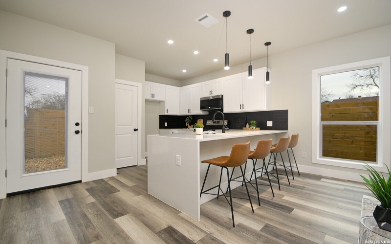 803 Indiana, San Antonio, TX 78210, 3 Bedrooms Bedrooms, ,2 BathroomsBathrooms,Residential,For Sale,803 Indiana,0,1927869