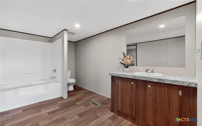 13800 FM 107, McGregor, TX 76657, 3 Bedrooms Bedrooms, ,2 BathroomsBathrooms,Residential,For Sale,13800 FM 107,0,586624