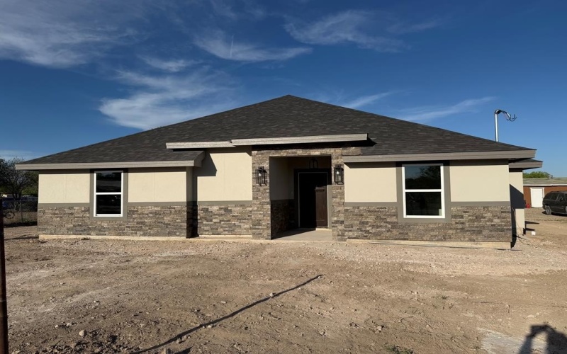 3204 CALLE TERESA, Eagle Pass, TX 78852, 4 Habitaciones Habitaciones , ,2 BañosBaños,Residential,En Venta,3204 CALLE TERESA,0,83230