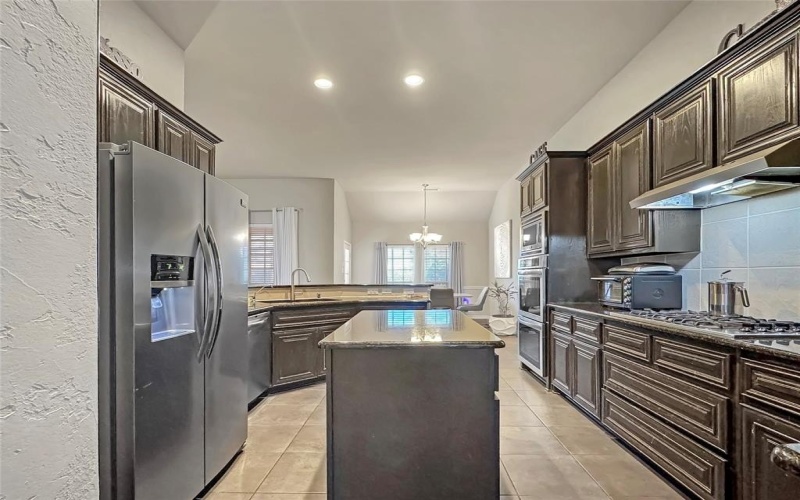 904 Regal Bluff Lane, DeSoto, TX 75115, 5 Bedrooms Bedrooms, ,2 BathroomsBathrooms,Residential,For Sale,904 Regal Bluff Lane,0,21200073