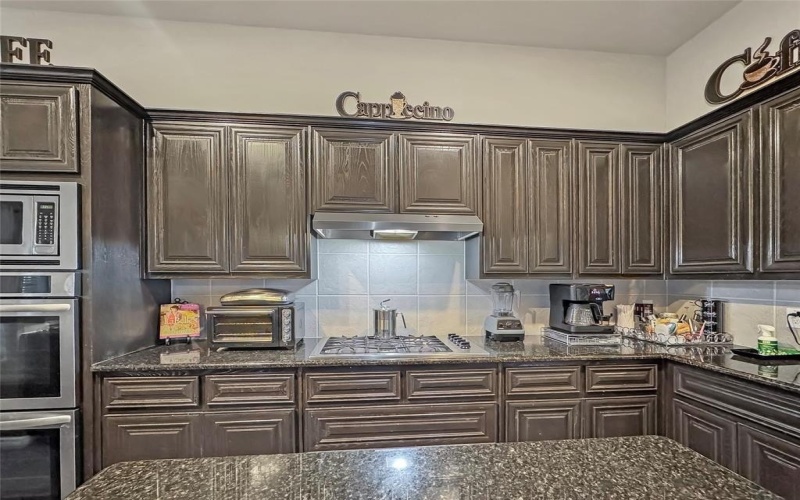 904 Regal Bluff Lane, DeSoto, TX 75115, 5 Bedrooms Bedrooms, ,2 BathroomsBathrooms,Residential,For Sale,904 Regal Bluff Lane,0,21200073