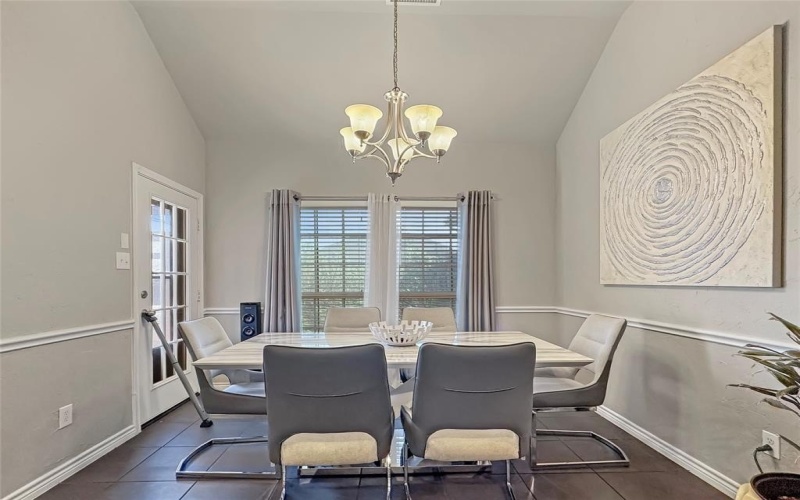 904 Regal Bluff Lane, DeSoto, TX 75115, 5 Bedrooms Bedrooms, ,2 BathroomsBathrooms,Residential,For Sale,904 Regal Bluff Lane,0,21200073