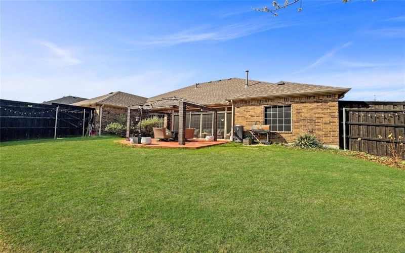 904 Regal Bluff Lane, DeSoto, TX 75115, 5 Bedrooms Bedrooms, ,2 BathroomsBathrooms,Residential,For Sale,904 Regal Bluff Lane,0,21200073