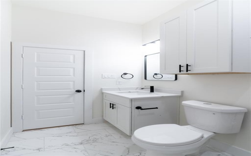 219 W Beachwood Loop, Trinidad, TX 75163, 4 Habitaciones Habitaciones , ,2 BañosBaños,Residential,En Venta,219 W Beachwood Loop,0,21209814