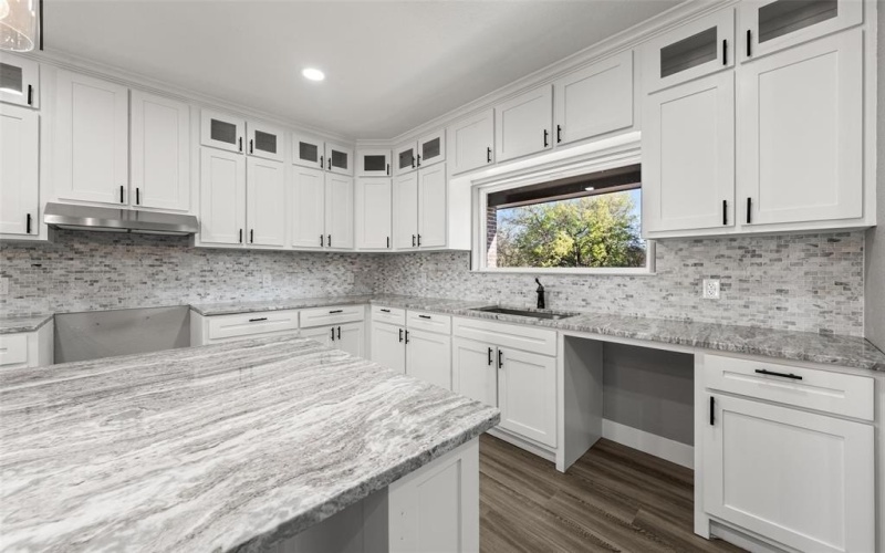 470 Elmwood Drive, Woodway, TX 76712, 4 Habitaciones Habitaciones , ,2 BañosBaños,Residential,En Venta,470 Elmwood Drive,0,21214721