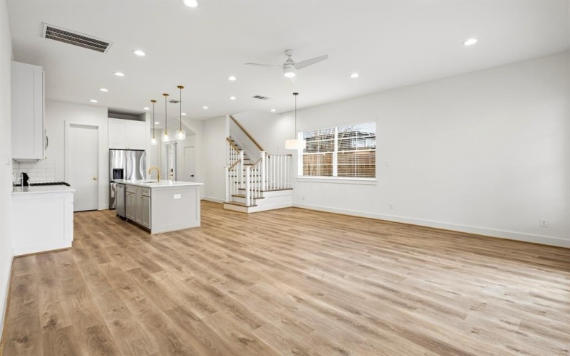 1007 Mount Auburn Avenue, Dallas, TX 75223, 3 Bedrooms Bedrooms, ,2 BathroomsBathrooms,Residential,For Sale,1007 Mount Auburn Avenue,0,21215523