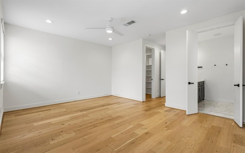 1007 Mount Auburn Avenue, Dallas, TX 75223, 3 Bedrooms Bedrooms, ,2 BathroomsBathrooms,Residential,For Sale,1007 Mount Auburn Avenue,0,21215523