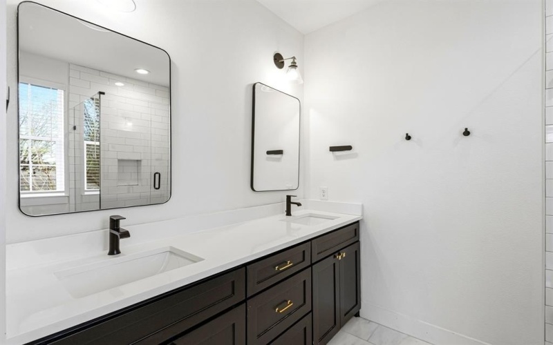 1007 Mount Auburn Avenue, Dallas, TX 75223, 3 Bedrooms Bedrooms, ,2 BathroomsBathrooms,Residential,For Sale,1007 Mount Auburn Avenue,0,21215523