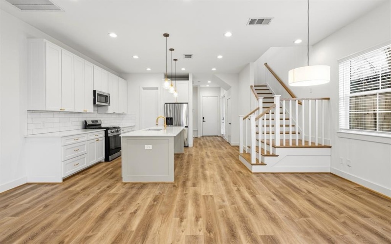 1007 Mount Auburn Avenue, Dallas, TX 75223, 3 Bedrooms Bedrooms, ,2 BathroomsBathrooms,Residential,For Sale,1007 Mount Auburn Avenue,0,21215523