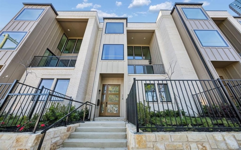 118 S Church Street, McKinney, TX 75069, 4 Bedrooms Bedrooms, ,5 BathroomsBathrooms,Residential,For Sale,118 S Church Street,0,21215617