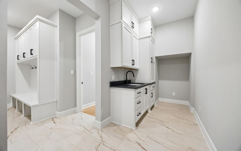 118 S Church Street, McKinney, TX 75069, 4 Bedrooms Bedrooms, ,5 BathroomsBathrooms,Residential,For Sale,118 S Church Street,0,21215617