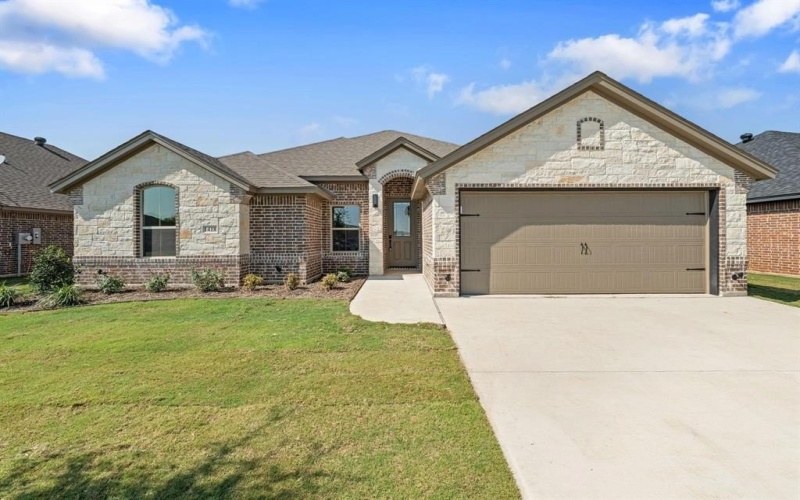 1418 Oleander Drive, Tolar, TX 76476, 4 Bedrooms Bedrooms, ,2 BathroomsBathrooms,Residential,For Sale,1418 Oleander Drive,0,21215631