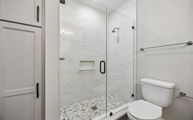 114 S Church Street, McKinney, TX 75069, 4 Bedrooms Bedrooms, ,5 BathroomsBathrooms,Residential,For Sale,114 S Church Street,0,21215696