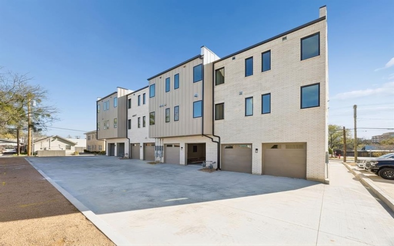 114 S Church Street, McKinney, TX 75069, 4 Bedrooms Bedrooms, ,5 BathroomsBathrooms,Residential,For Sale,114 S Church Street,0,21215696