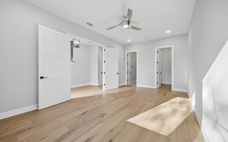 114 S Church Street, McKinney, TX 75069, 4 Bedrooms Bedrooms, ,5 BathroomsBathrooms,Residential,For Sale,114 S Church Street,0,21215696