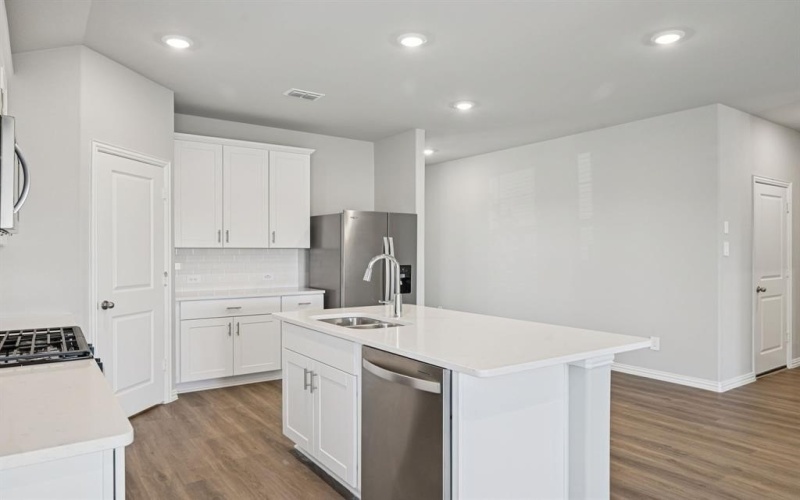 2014 Colt Court, Seagoville, TX 75159, 3 Habitaciones Habitaciones , ,2 BañosBaños,Residential,En Venta,2014 Colt Court,0,21215736