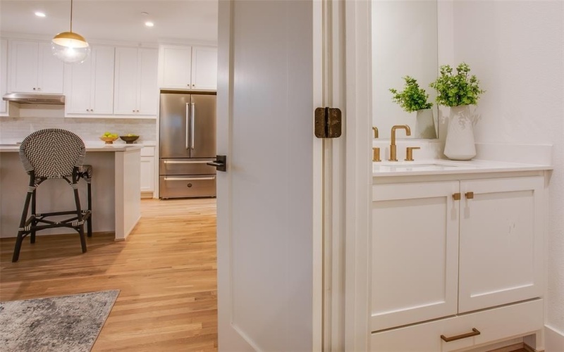 7207 Gaston Avenue #1006, Dallas, TX 75206, 2 Habitaciones Habitaciones , ,2 BañosBaños,Residential,En Venta,7207 Gaston Avenue,0,21216324