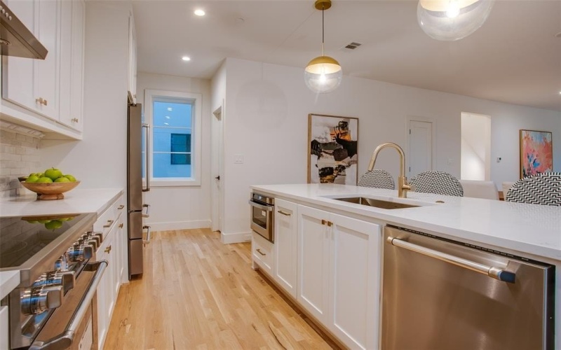 7207 Gaston Avenue #1006, Dallas, TX 75206, 2 Habitaciones Habitaciones , ,2 BañosBaños,Residential,En Venta,7207 Gaston Avenue,0,21216324