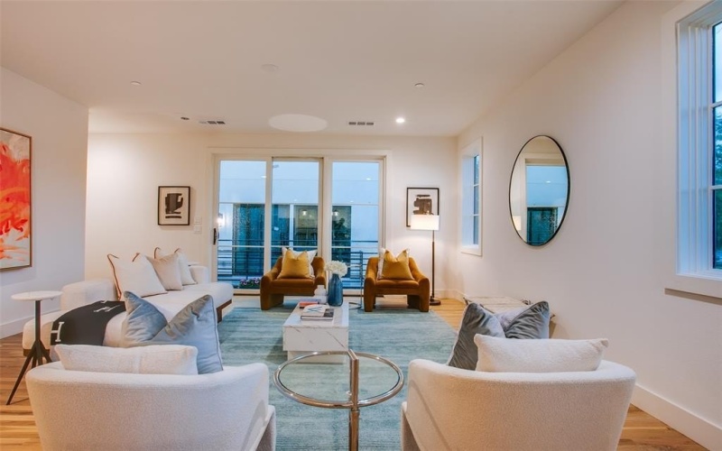 7207 Gaston Avenue #1006, Dallas, TX 75206, 2 Habitaciones Habitaciones , ,2 BañosBaños,Residential,En Venta,7207 Gaston Avenue,0,21216324