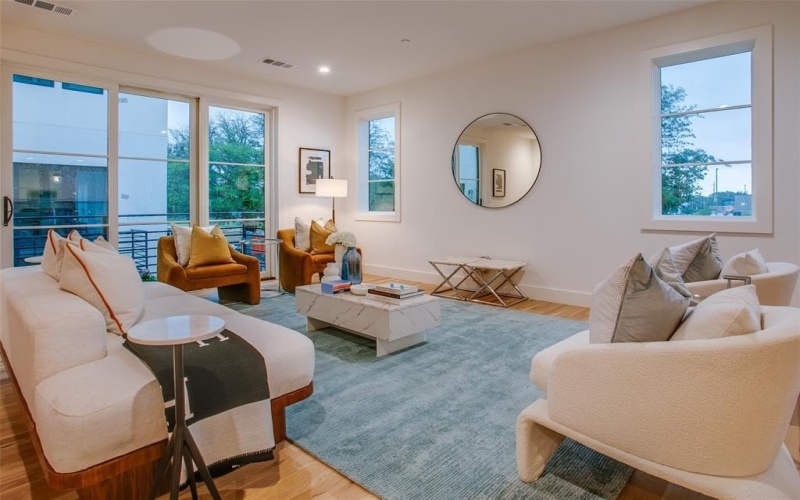 7207 Gaston Avenue #1006, Dallas, TX 75206, 2 Habitaciones Habitaciones , ,2 BañosBaños,Residential,En Venta,7207 Gaston Avenue,0,21216324