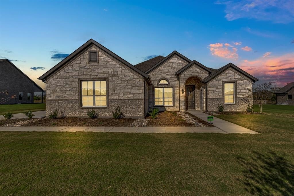 390 Brown Road, Leonard, TX 75452, 4 Bedrooms Bedrooms, ,3 BathroomsBathrooms,Residential,For Sale,390 Brown Road,20715927