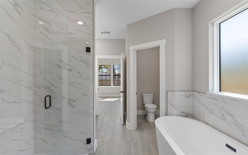 3025 Red Oak Drive, Granbury, TX 76048, 3 Bedrooms Bedrooms, ,2 BathroomsBathrooms,Residential,For Sale,3025 Red Oak Drive,0,21216523