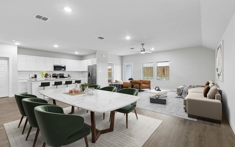 6648 Coyote Valley Trail, Crowley, TX 76036, 4 Habitaciones Habitaciones , ,3 BañosBaños,Residential,En Venta,6648 Coyote Valley Trail,0,21216674