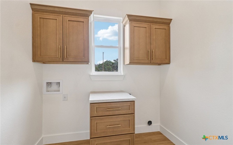 858 Rutherford, Fischer, TX 78623, 4 Bedrooms Bedrooms, ,5 BathroomsBathrooms,Residential,For Sale,858 Rutherford,0,605520