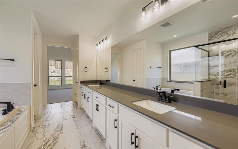 138 Sandie Drive, Rhome, TX 76078, 4 Bedrooms Bedrooms, ,3 BathroomsBathrooms,Residential,For Sale,138 Sandie Drive,0,21216152