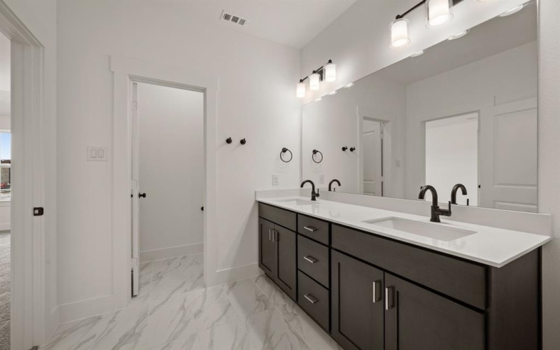 1404 Solterra Boulevard, Mesquite, TX 75180, 2 Bedrooms Bedrooms, ,2 BathroomsBathrooms,Residential,For Sale,1404 Solterra Boulevard,0,21216274