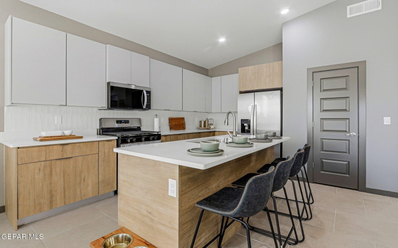 8412 FISH Place, Vinton, TX 79821, 3 Bedrooms Bedrooms, ,2 BathroomsBathrooms,Residential,For Sale,8412 FISH Place,0,940841