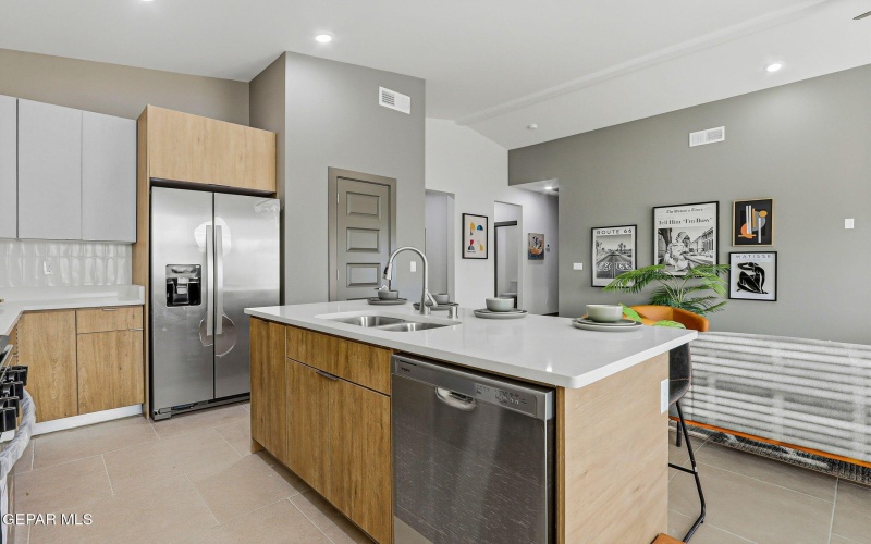 8412 FISH Place, Vinton, TX 79821, 3 Bedrooms Bedrooms, ,2 BathroomsBathrooms,Residential,For Sale,8412 FISH Place,0,940841