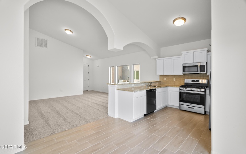 13829 Paseo Central Avenue, Horizon City, TX 79928, 3 Bedrooms Bedrooms, ,2 BathroomsBathrooms,Residential,For Sale,13829 Paseo Central Avenue,0,940861