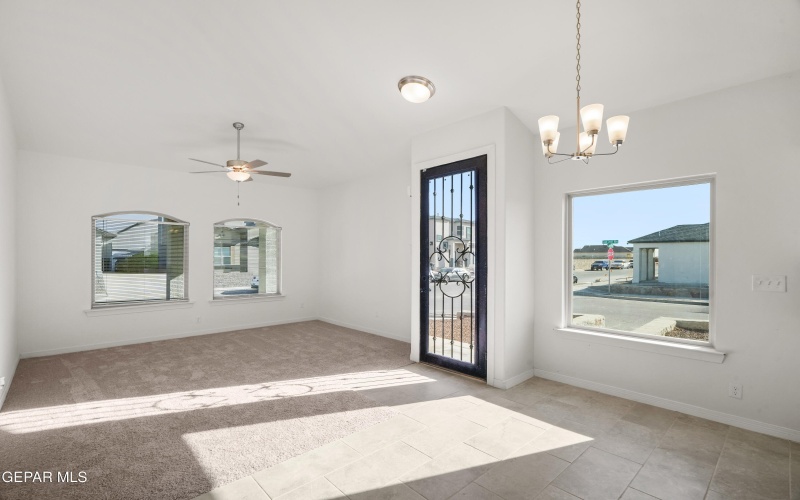 14364 BILL LAZOR Parkway, El Paso, TX 79928, 2 Habitaciones Habitaciones , ,2 BañosBaños,Residential,En Venta,14364 BILL LAZOR Parkway,0,940863