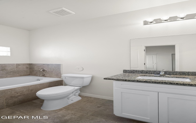 14364 BILL LAZOR Parkway, El Paso, TX 79928, 2 Habitaciones Habitaciones , ,2 BañosBaños,Residential,En Venta,14364 BILL LAZOR Parkway,0,940863